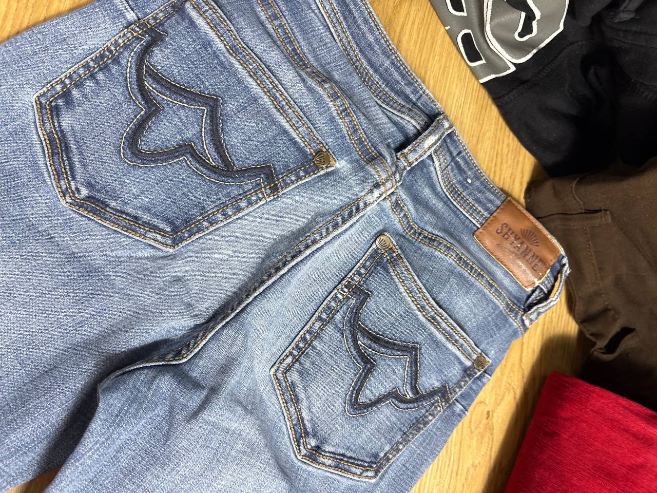 LITE BLUE FLARE JEANS