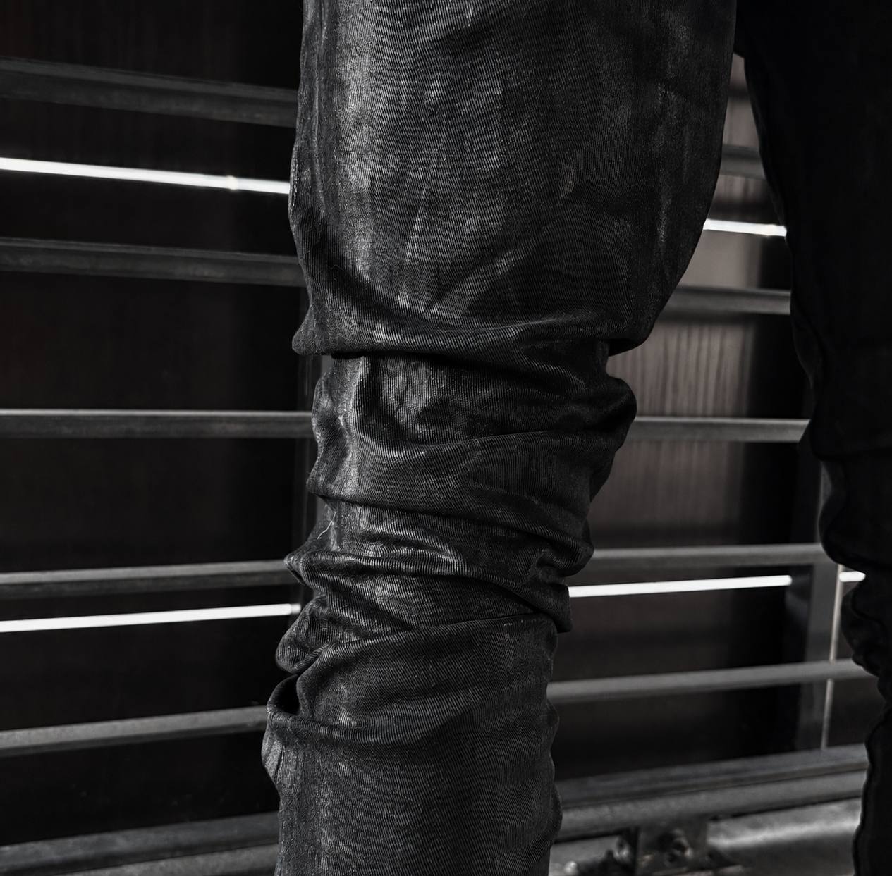 OBSIDIAN JEANS