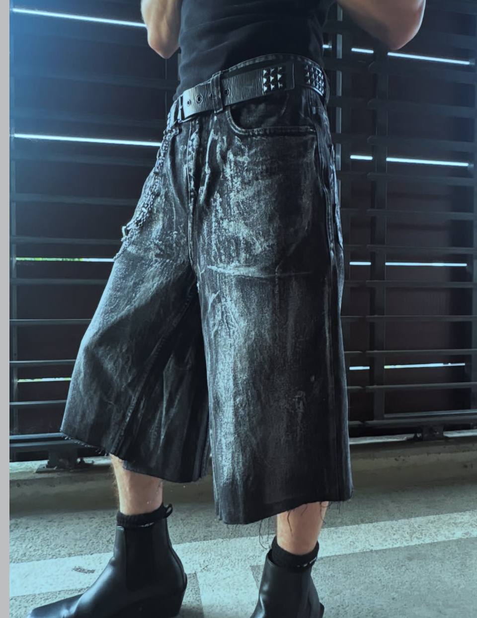 WAX-TREATED JORTS // GRAPHITE